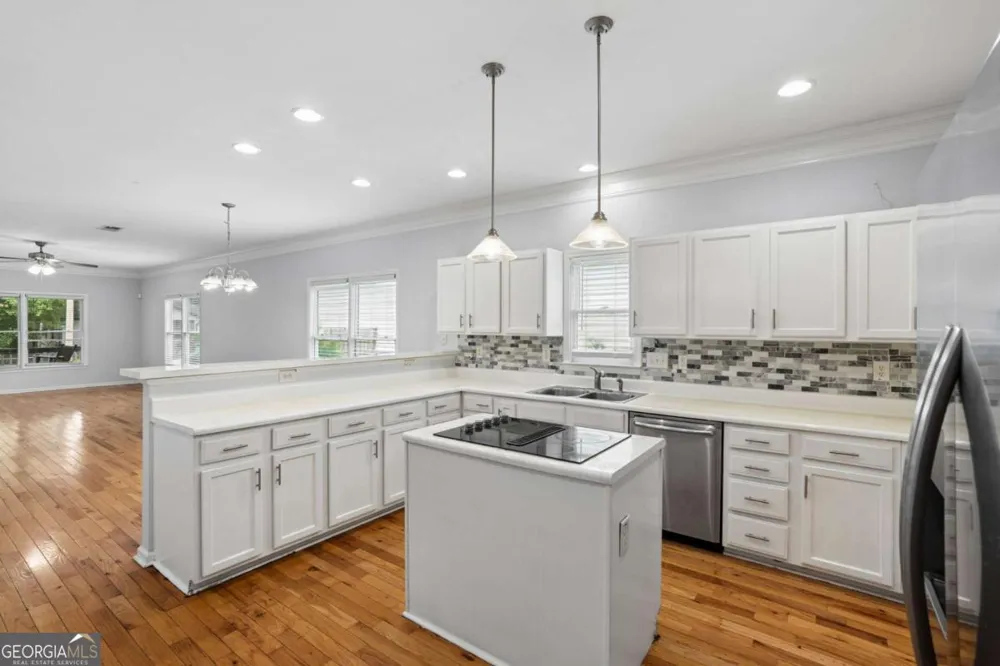 1912 E Farris AVE East Point, GA 30344