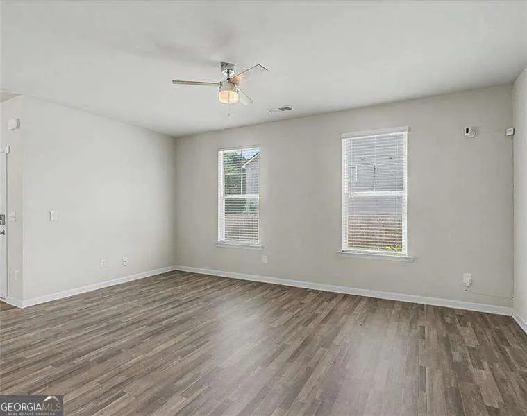 1609 Meadow XING East Point, GA 30344