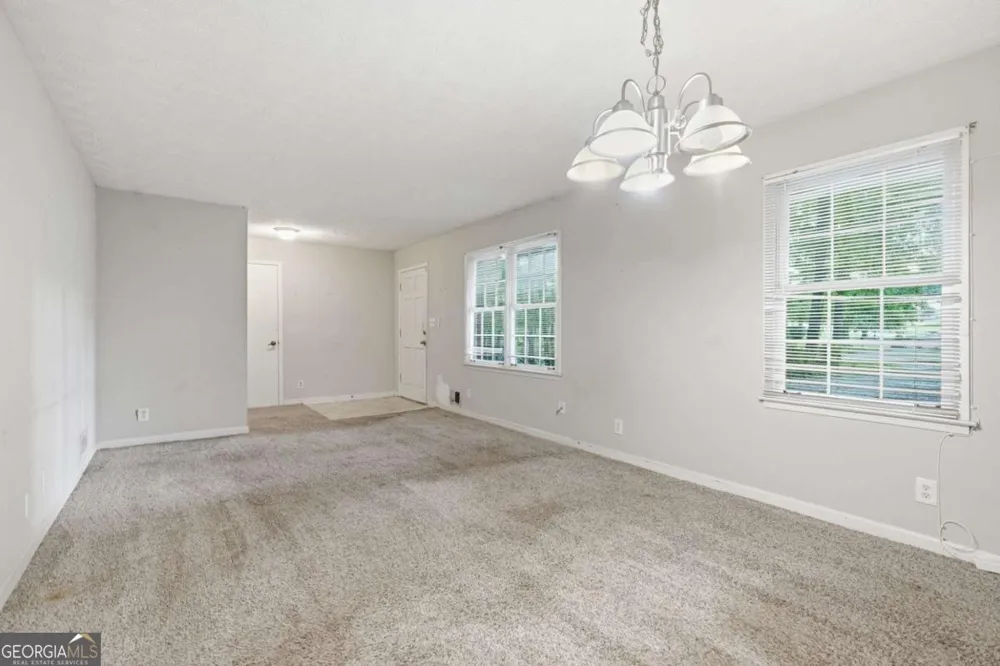 328 Fayette Villa CT Fayetteville, GA 30214