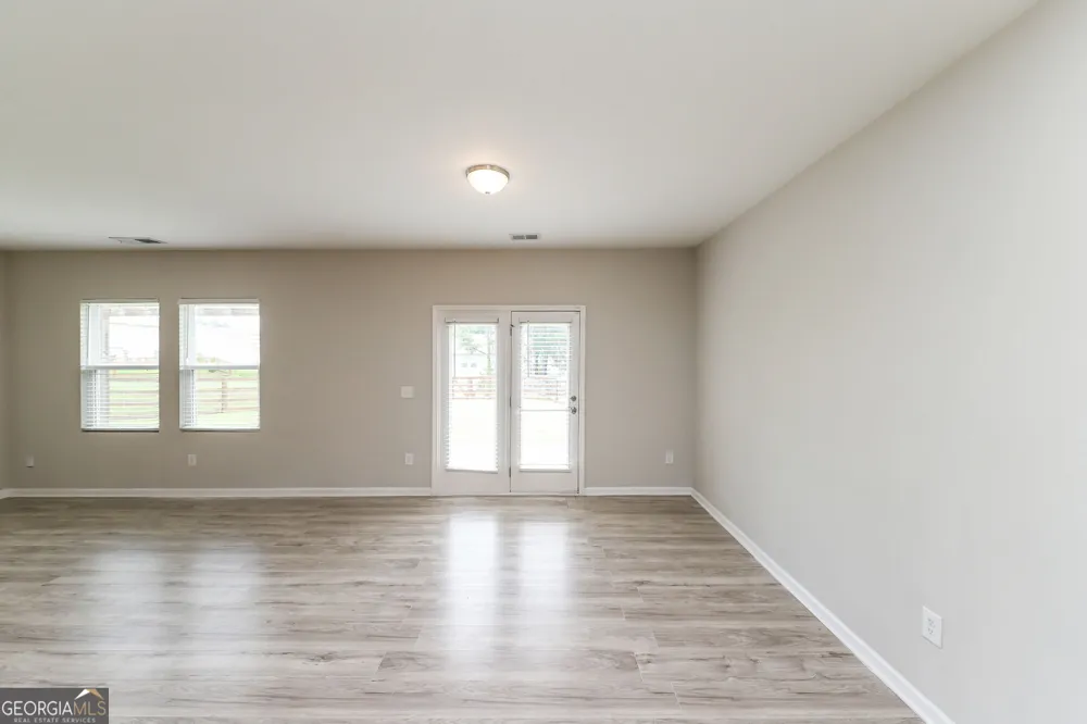 128 Meriwether LN Villa Rica, GA 30180