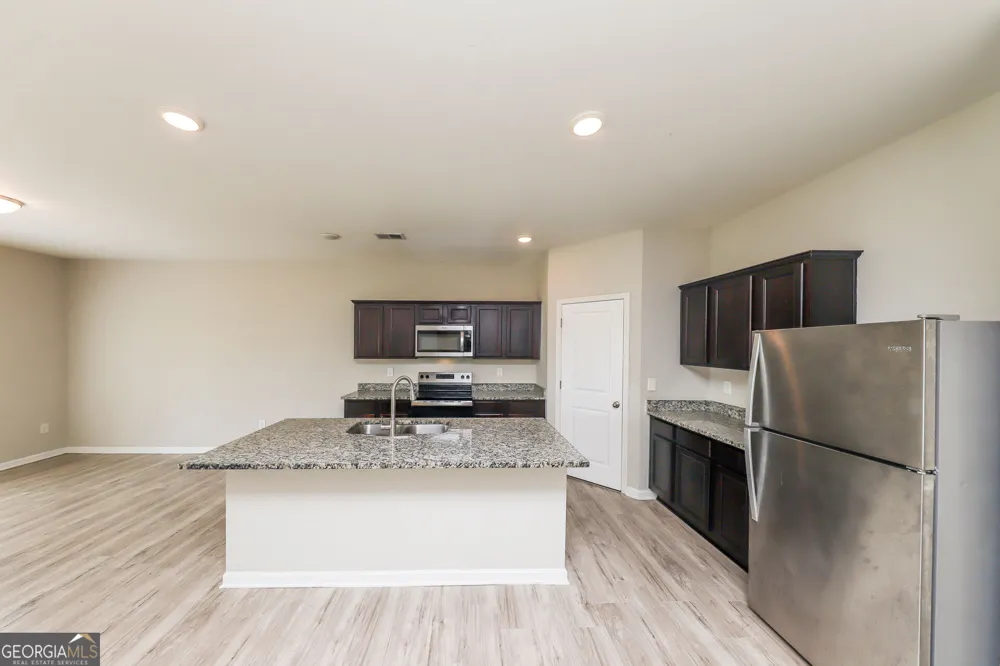 128 Meriwether LN Villa Rica, GA 30180