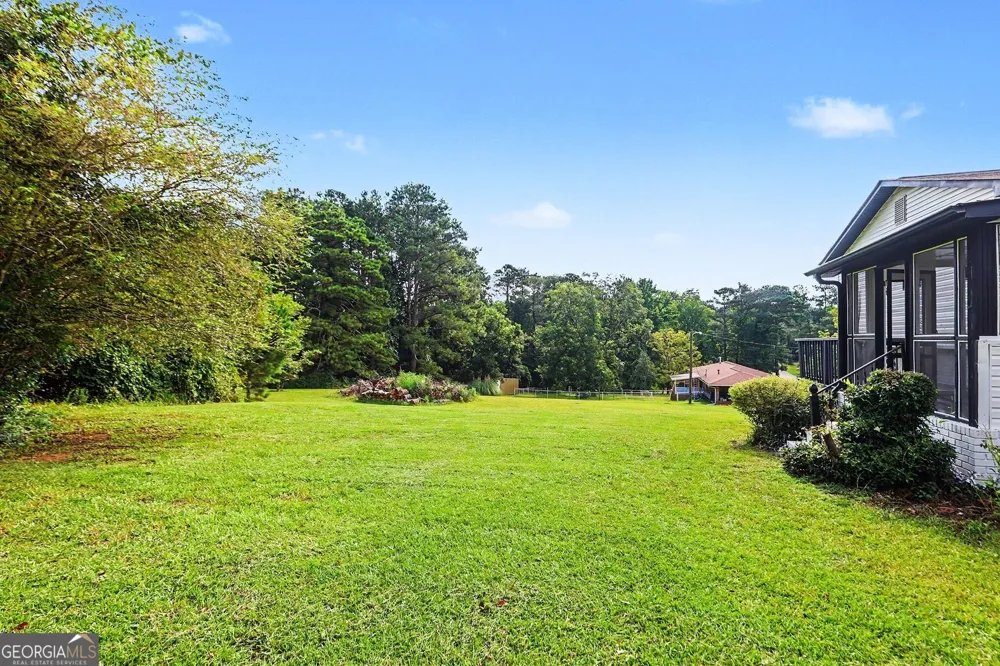 6 Bittersweet LN Newnan, GA 30263