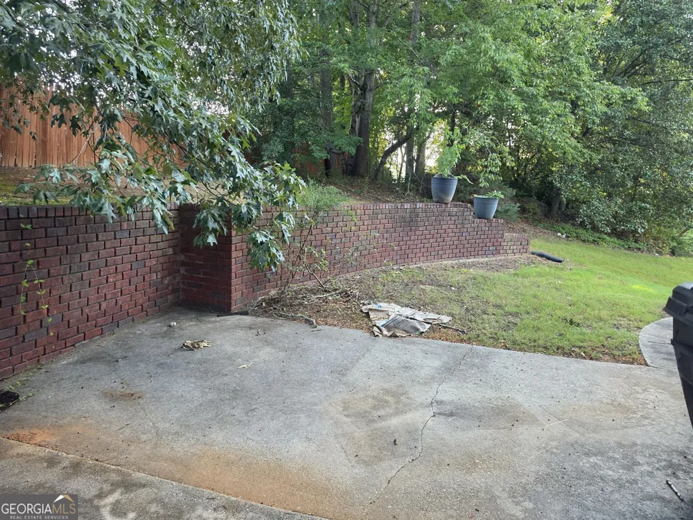 2810 Shoemaker LN Snellville, GA 30039