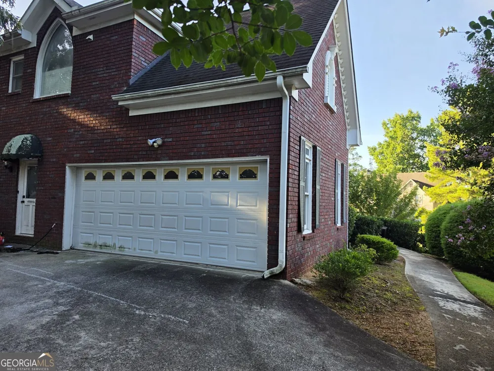 2810 Shoemaker LN Snellville, GA 30039
