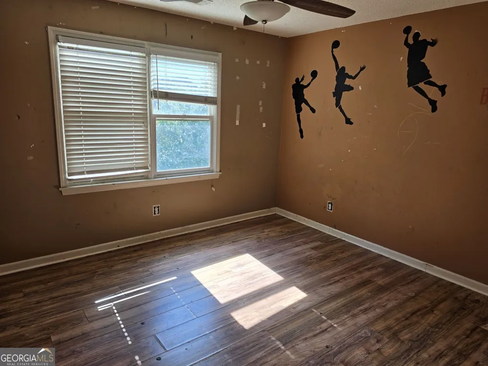 2810 Shoemaker LN Snellville, GA 30039