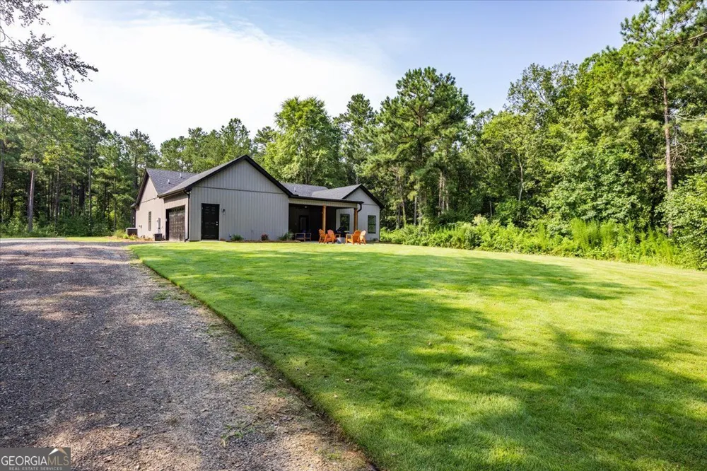 252 Rum Creek PASS Juliette, GA 31046