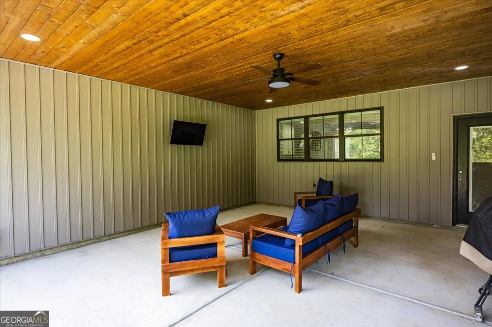 252 Rum Creek PASS Juliette, GA 31046