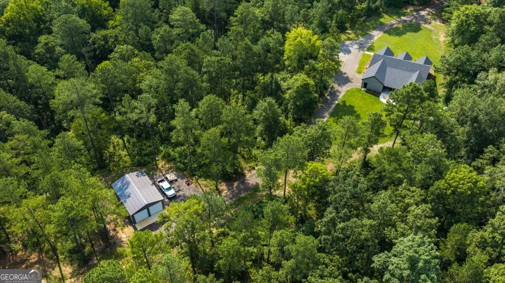 252 Rum Creek PASS Juliette, GA 31046