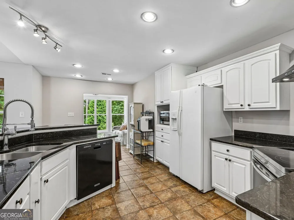 79 Driftwood CT Newnan, GA 30263