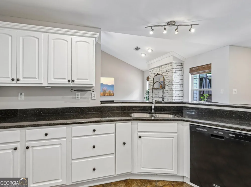 79 Driftwood CT Newnan, GA 30263