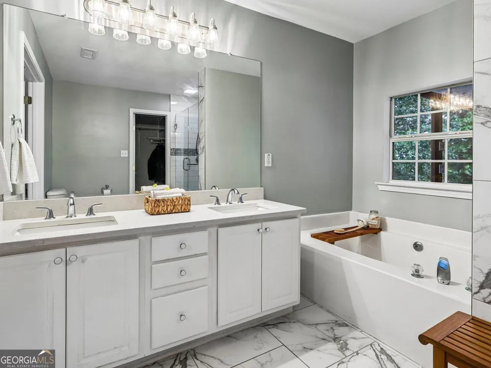 79 Driftwood CT Newnan, GA 30263
