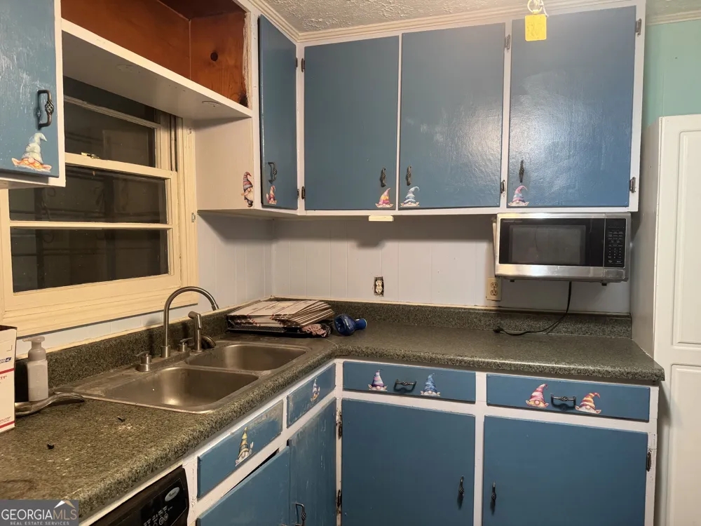 38 Cedarcrest RD LaGrange, GA 30240