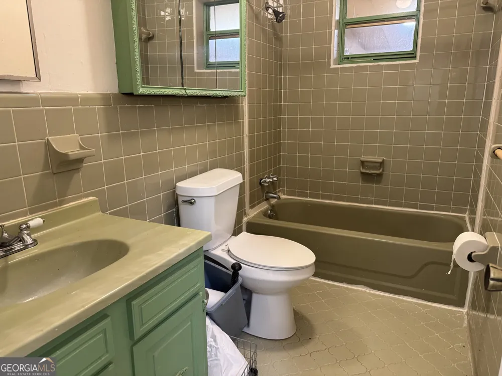 38 Cedarcrest RD LaGrange, GA 30240
