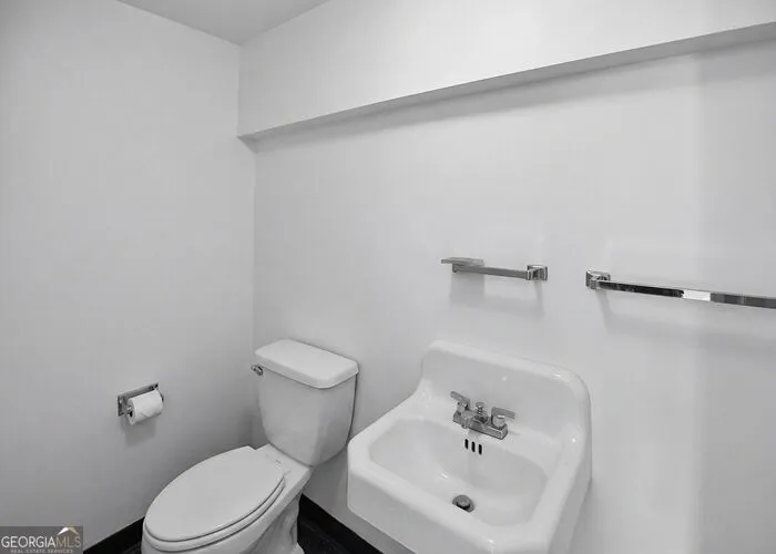 43 Mountain View DR Toccoa, GA 30577