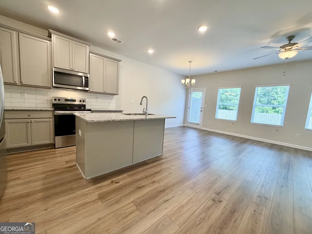 129 Jaxton ST Hoschton, GA 30548