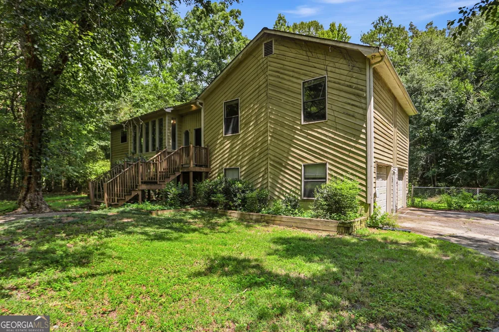 819 Tramore CT Powder Springs, GA 30127