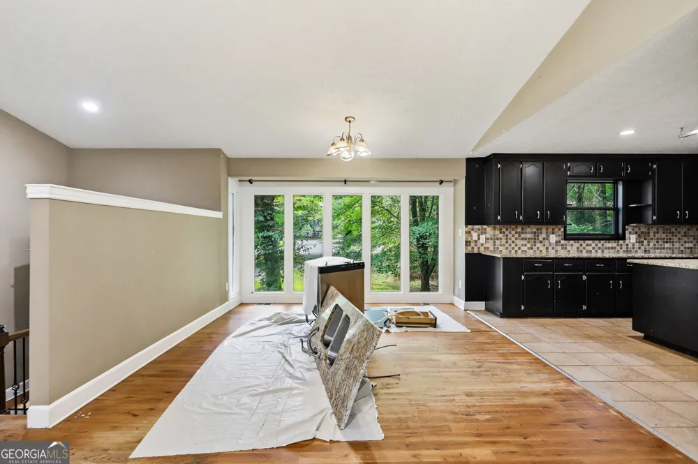819 Tramore CT Powder Springs, GA 30127
