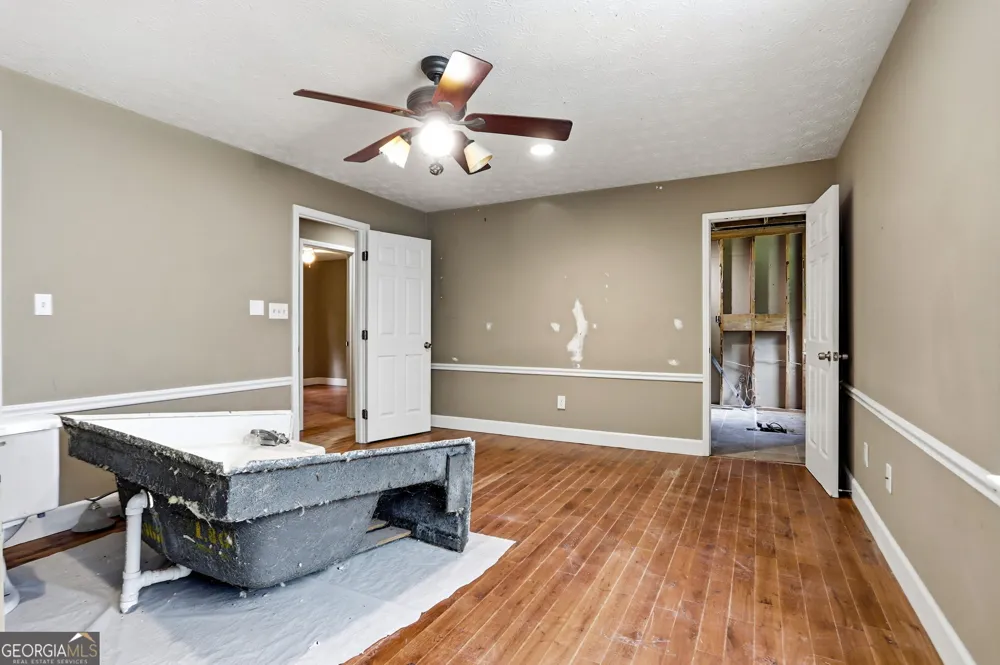 819 Tramore CT Powder Springs, GA 30127