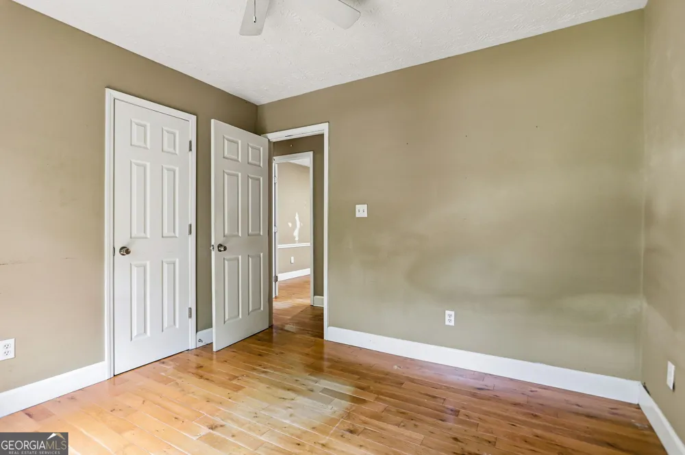 819 Tramore CT Powder Springs, GA 30127
