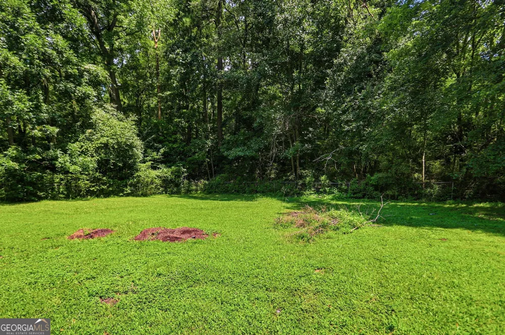 819 Tramore CT Powder Springs, GA 30127