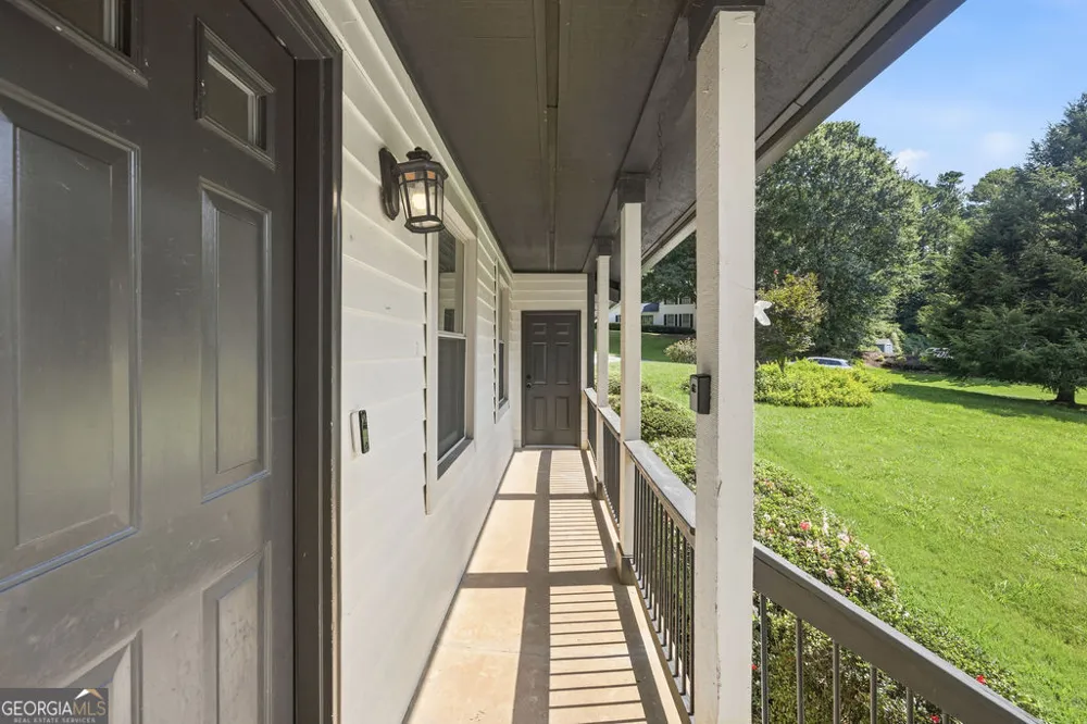 9630 Pine Thicket WAY Roswell, GA 30075