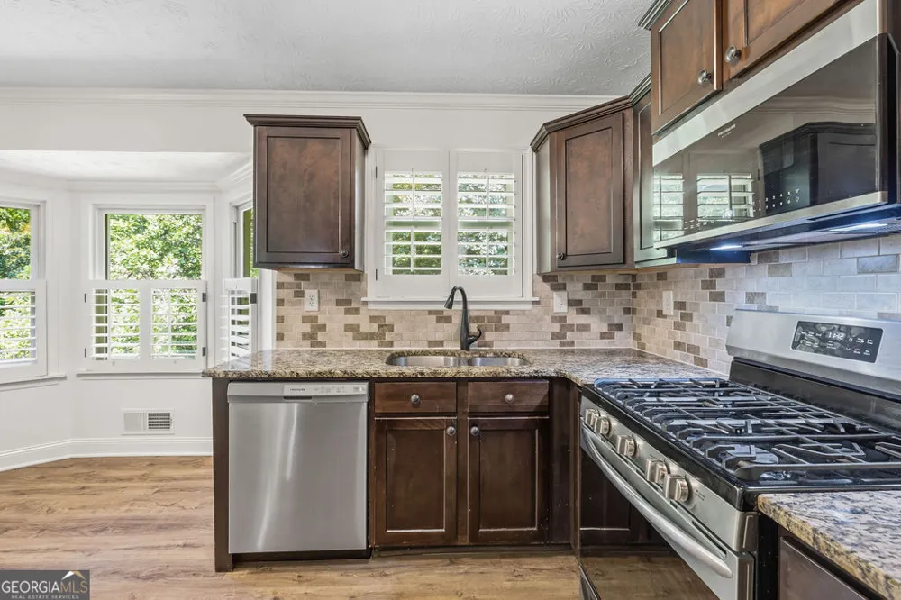 9630 Pine Thicket WAY Roswell, GA 30075