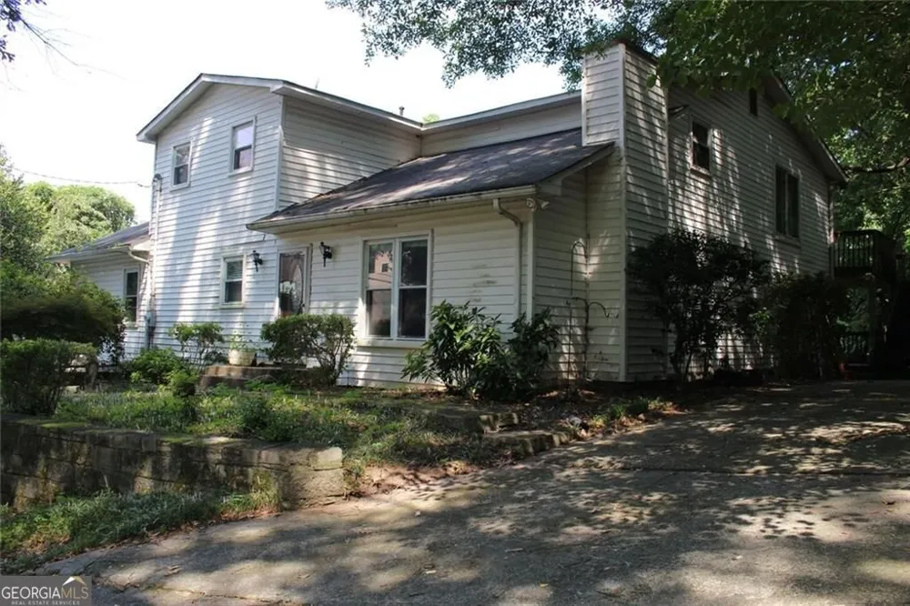 1437 Tugaloo DR NE Brookhaven, GA 30319