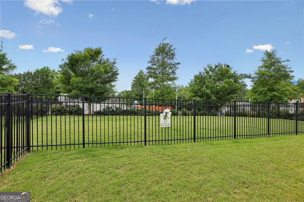 3292 Allgood LN Scottdale, GA 30079