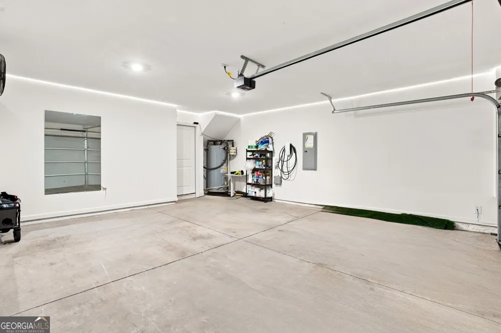 3292 Allgood LN Scottdale, GA 30079