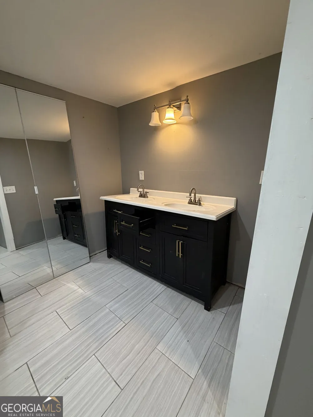 6299 Cathedral LN Stonecrest, GA 30038