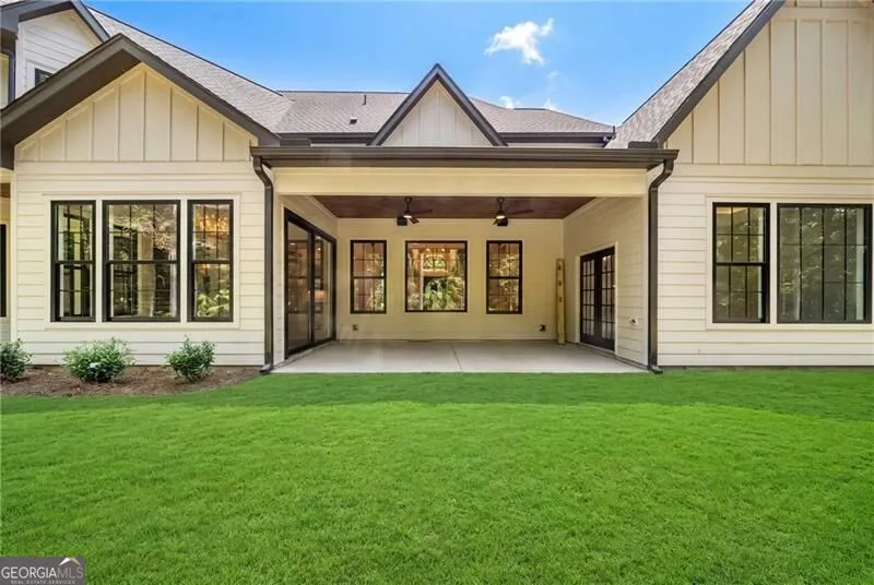 146 Lakeside DR Dawsonville, GA 30534