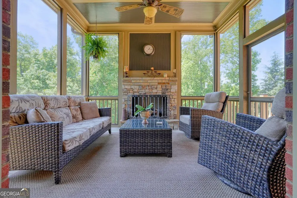 14127 Seabiscuit Milton, GA 30004