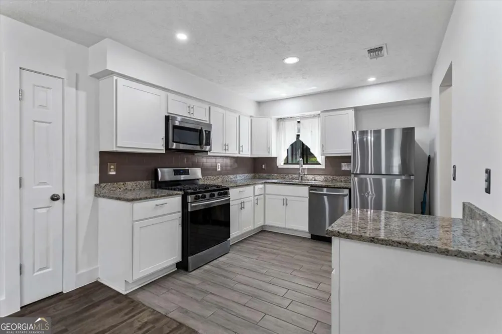 140 Grayland Creek DR Lawrenceville, GA 30046