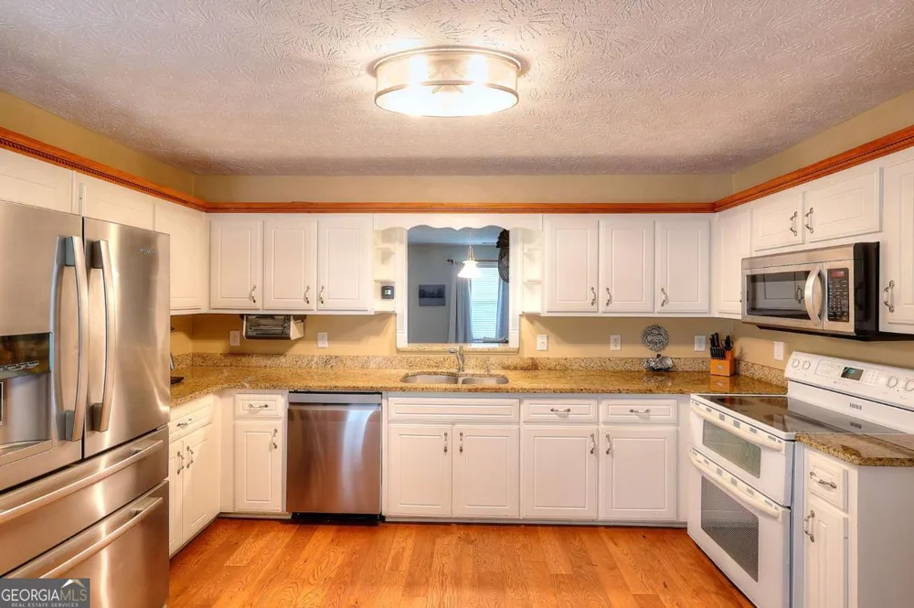 25 Browning Shoals RD Social Circle, GA 30025