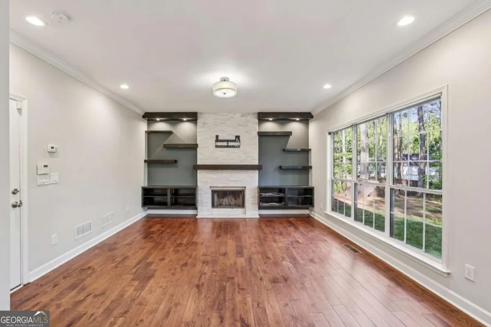 615 Tammany Pointe Alpharetta, GA 30004