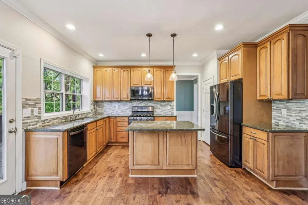 615 Tammany Pointe Alpharetta, GA 30004