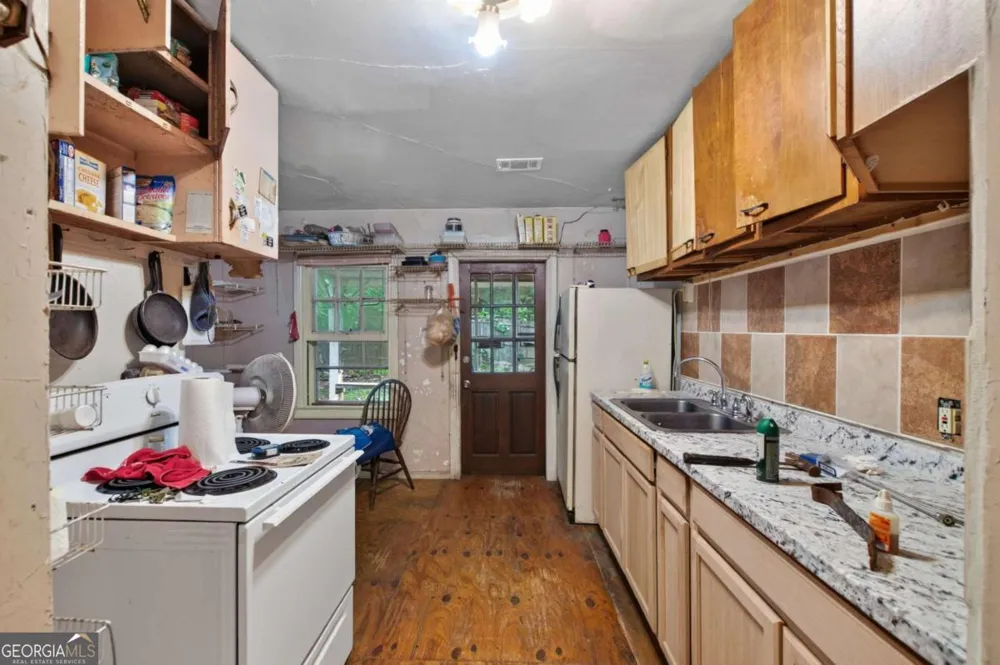612 Cofield DR Hapeville, GA 30354