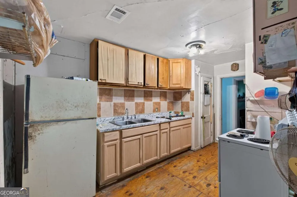 612 Cofield DR Hapeville, GA 30354