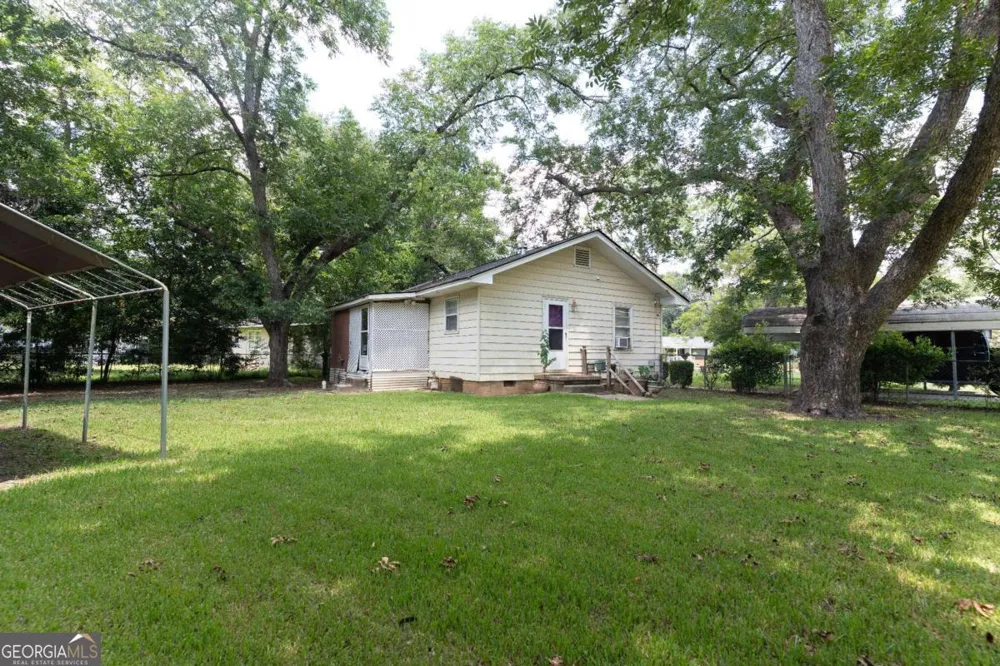 101 Almond DR Albany, GA 31705