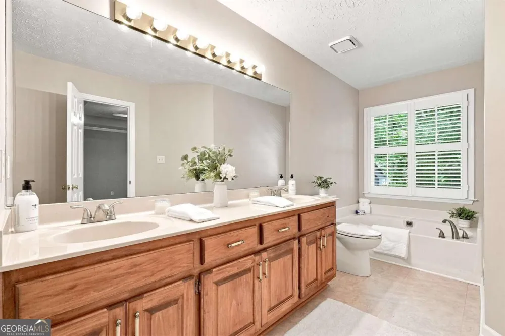 4816 Westbourne DR Powder Springs, GA 30127