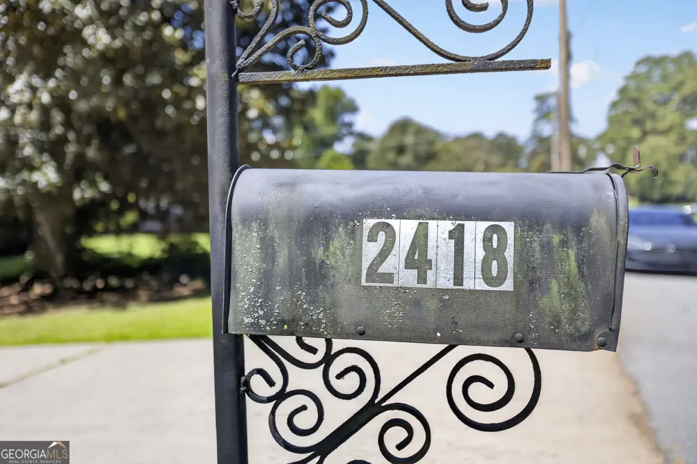 2418 Meadow Lark DR East Point, GA 30344