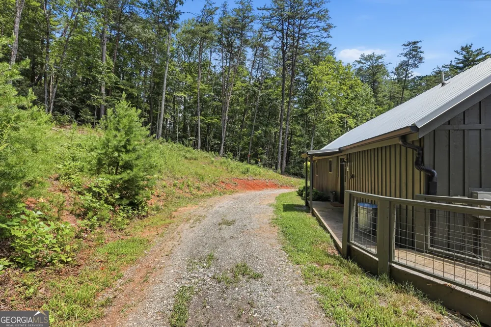 121 Waterfalls WAY Clarkesville, GA 30523