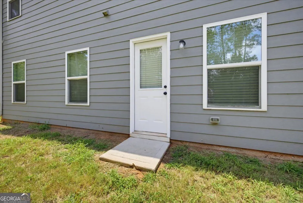446 Samara CT Fairburn, GA 30213