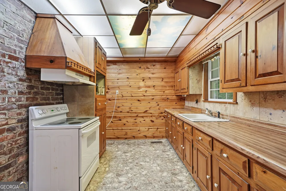 61 Wilderness TRL Ellijay, GA 30540