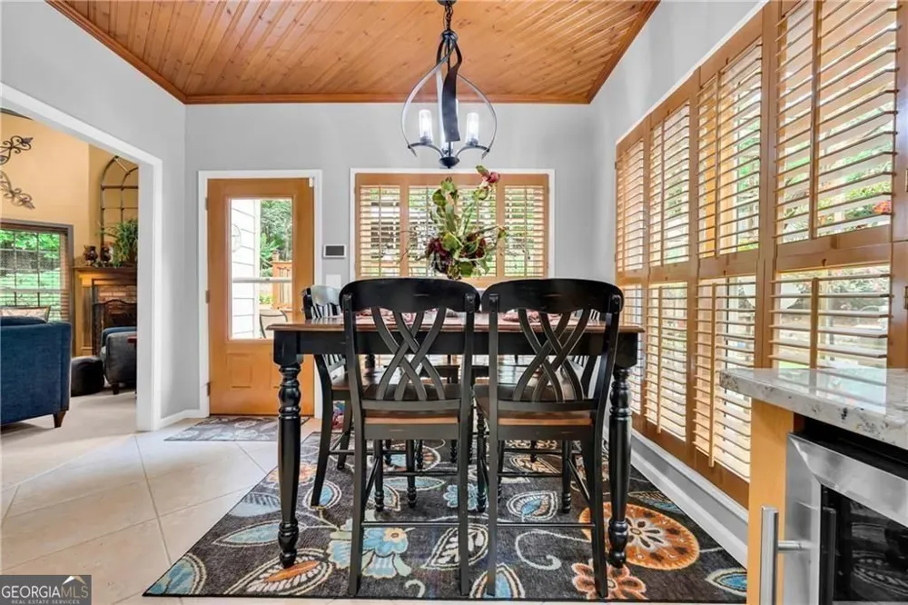 5724 Newberry Point DR Flowery Branch, GA 30542