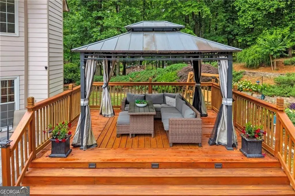 5724 Newberry Point DR Flowery Branch, GA 30542