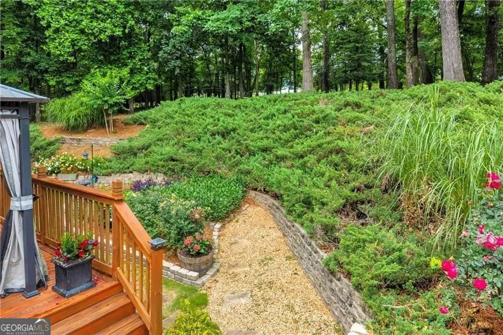 5724 Newberry Point DR Flowery Branch, GA 30542