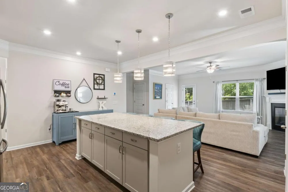 364 Crider CT Woodstock, GA 30188