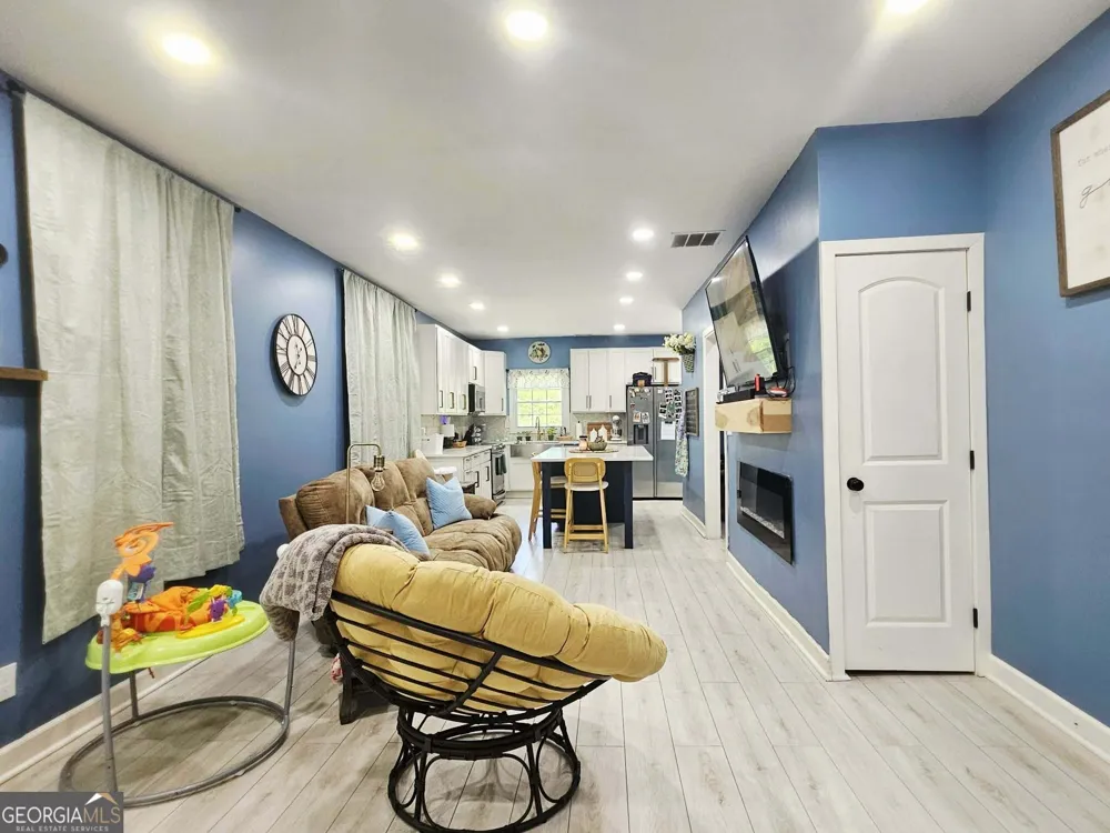603 Avenue F West Point, GA 31833