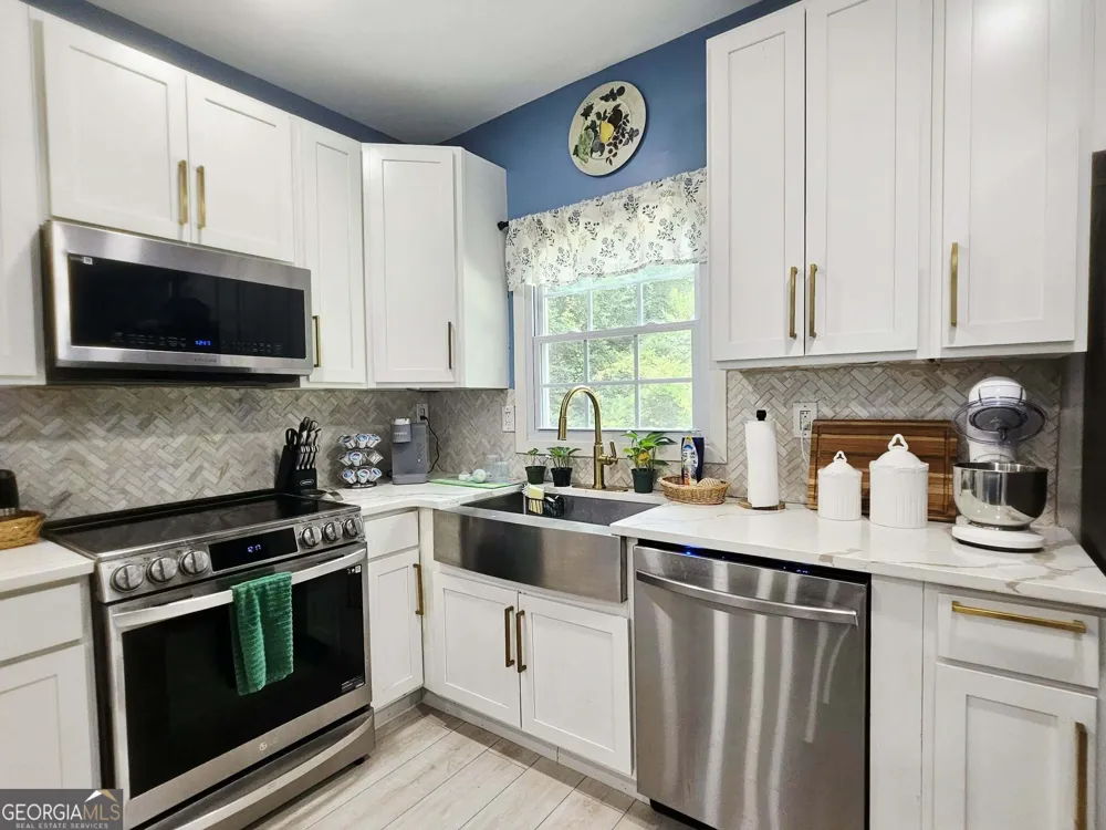 603 Avenue F West Point, GA 31833